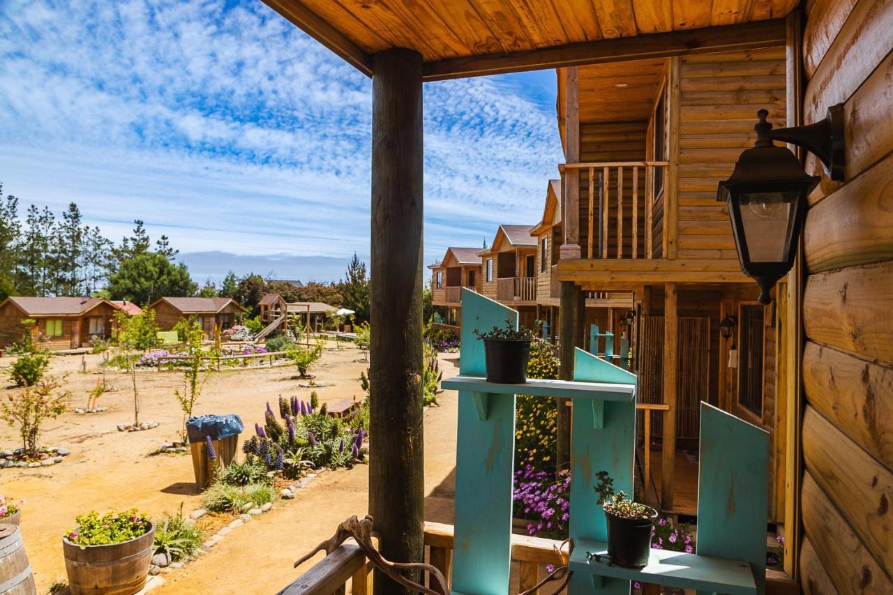 Cabaña en Tunquén, bosque, piscina y vista al mar Esterno foto